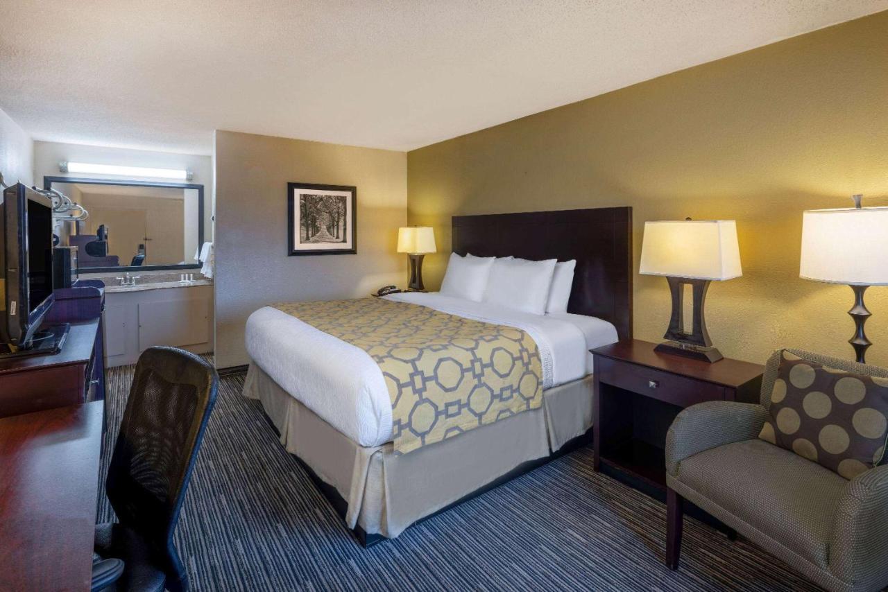 Baymont By Wyndham Columbus Ga Ξενοδοχείο Εξωτερικό φωτογραφία