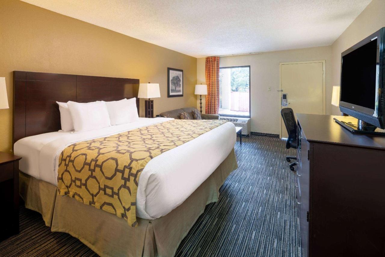 Baymont By Wyndham Columbus Ga Ξενοδοχείο Εξωτερικό φωτογραφία